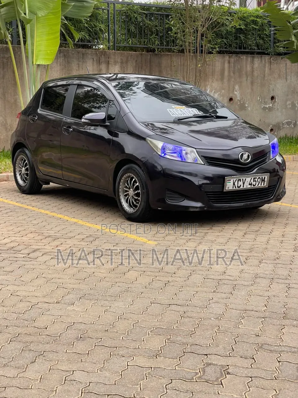 Toyota Vitz 2013 Gray