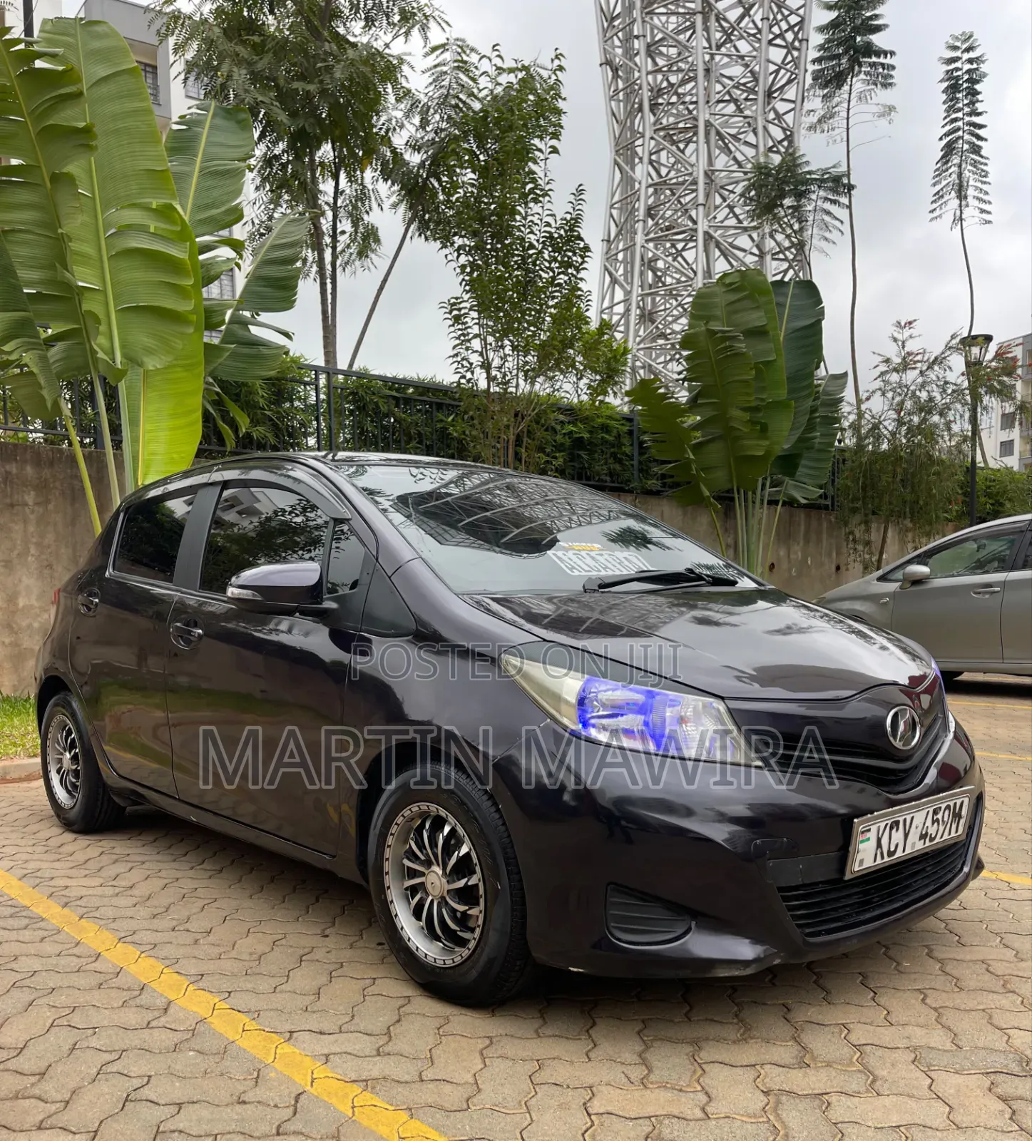 Toyota Vitz 2013 Gray