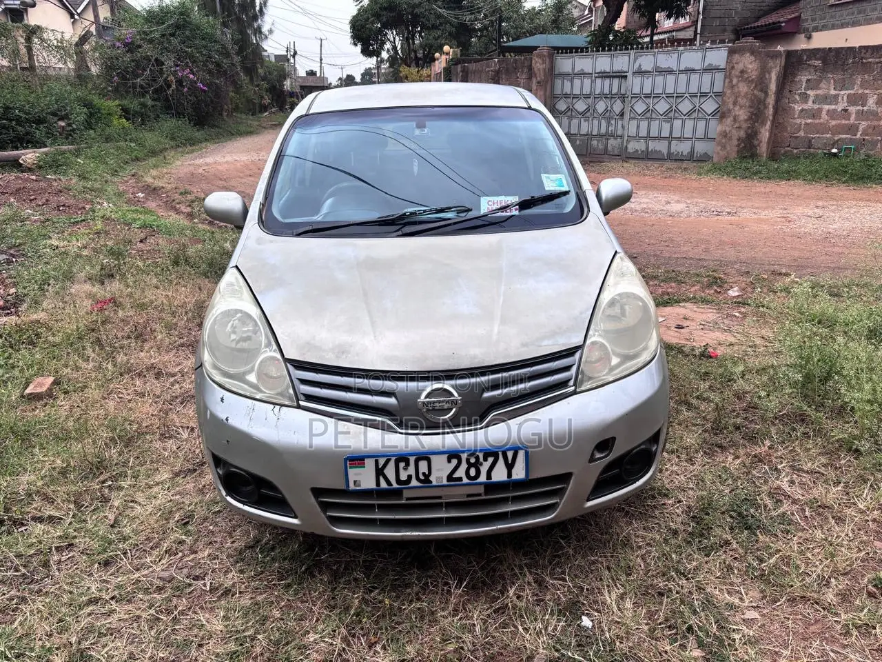 Nissan Note 2011 Brown