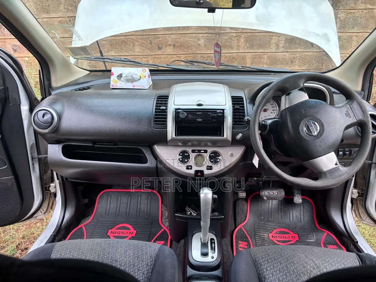 Nissan Note 2011 Brown