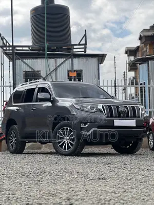 Toyota Land Cruiser Prado 2.7 2017 Gray