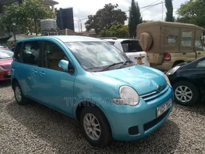 Toyota Sienta 2008 Blue