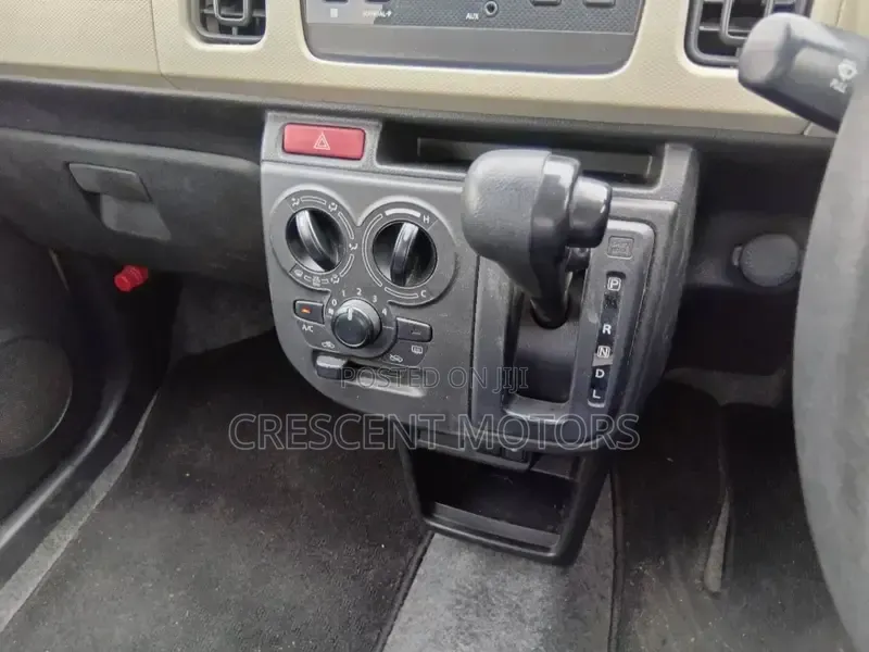 Suzuki Alto 2019 Beige