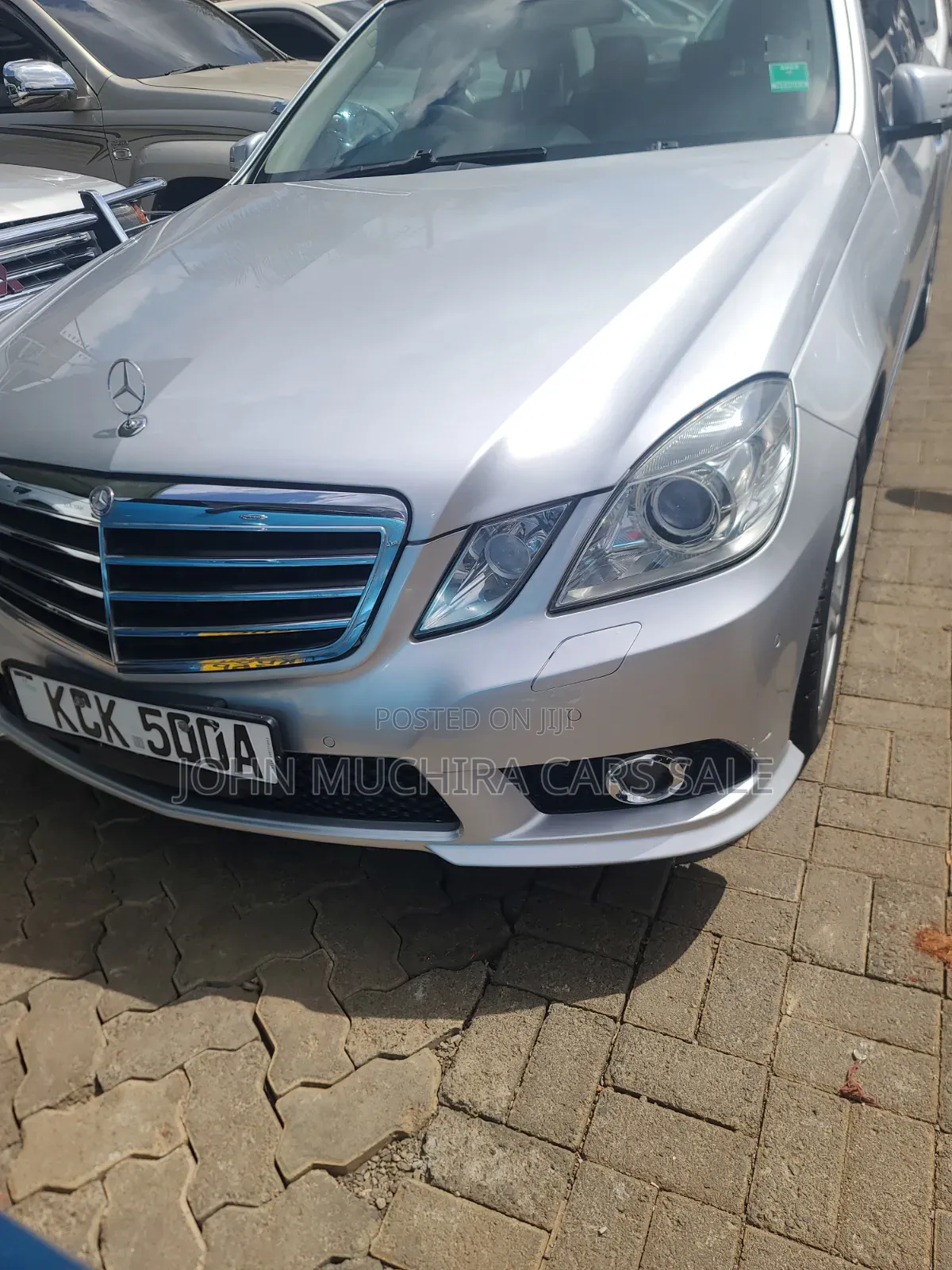 Mercedes-Benz 300E 2009 Silver