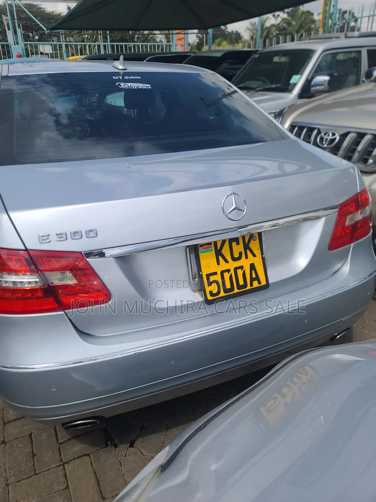 Mercedes-Benz 300E 2009 Silver
