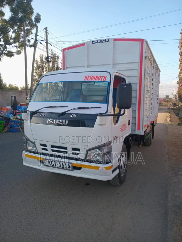 Isuzu Nkr Truck - thumbnail 5