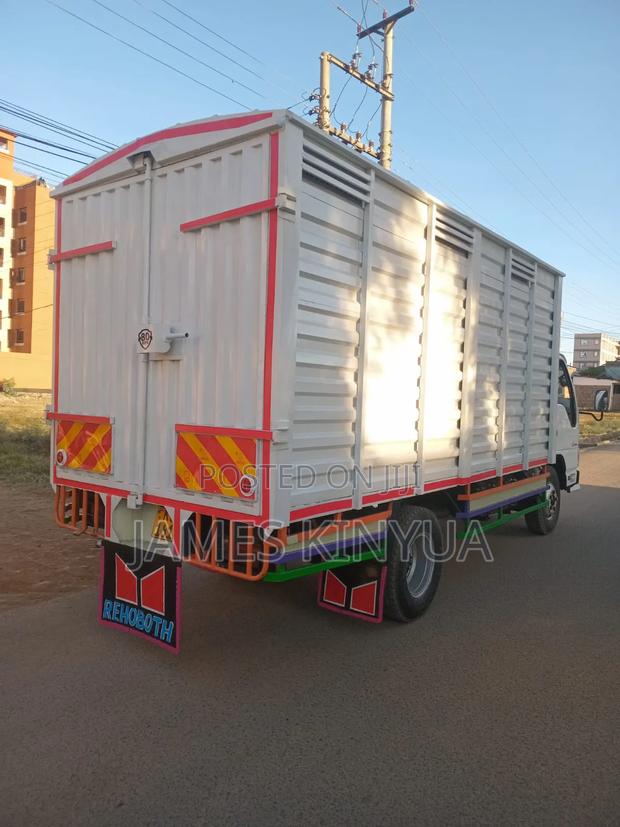 Isuzu Nkr Truck - thumbnail 9