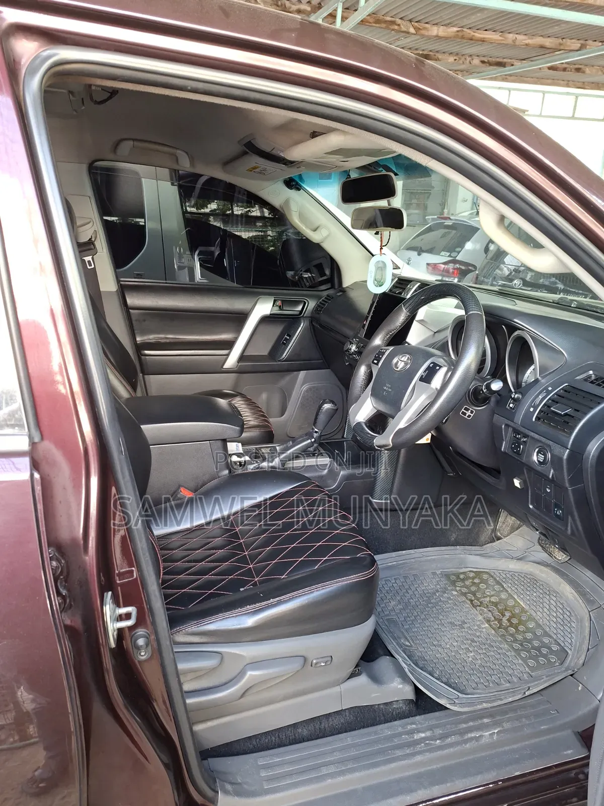 Toyota Land Cruiser Prado 2014 Pink