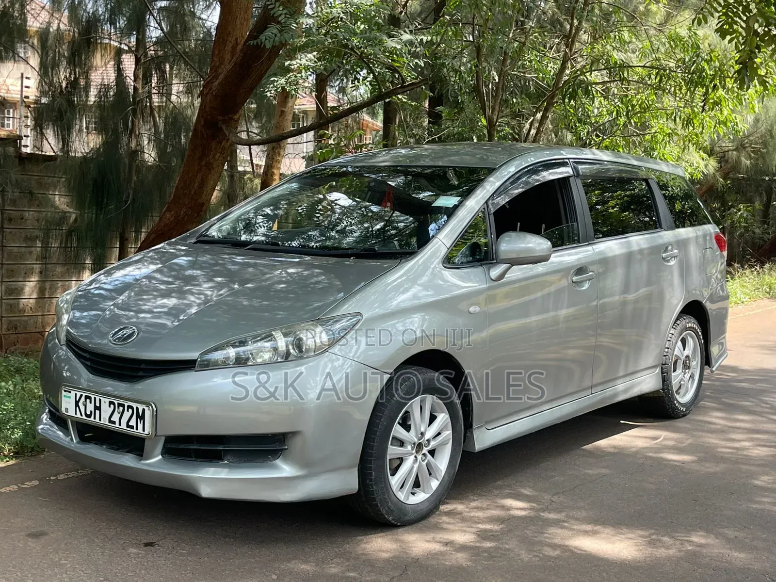 Toyota Wish 2010 Silver