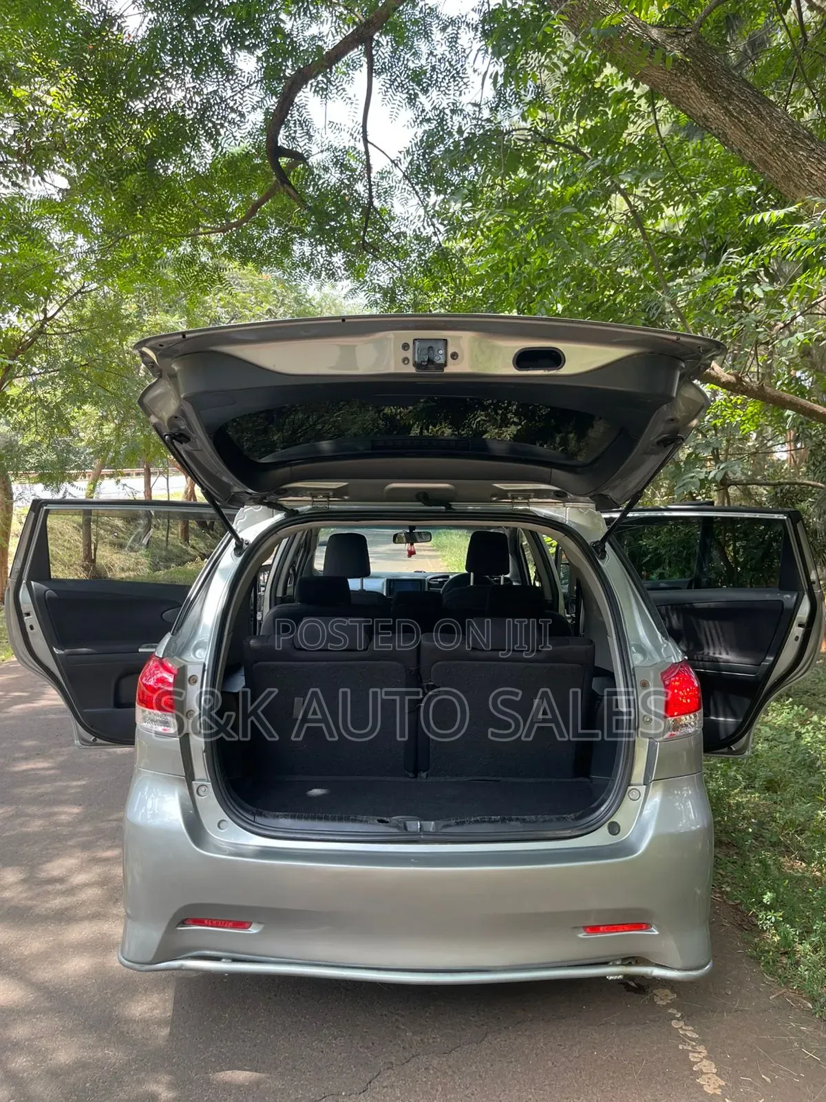 Toyota Wish 2010 Silver