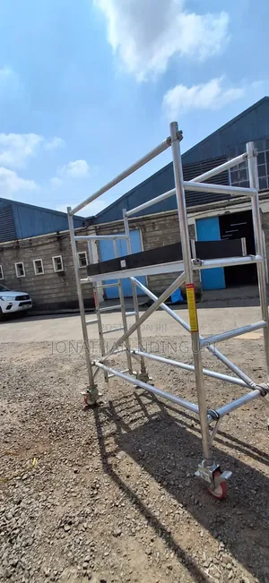 Aluminium Scaffolding Ladder – Professional Mobile Scaffold System