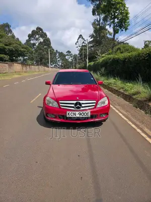 Mercedes-Benz C200 2010 Red