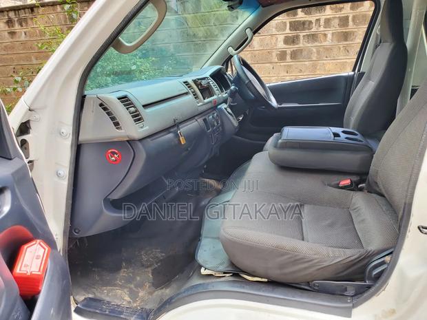 Toyota HiAce 2015 White - thumbnail 5