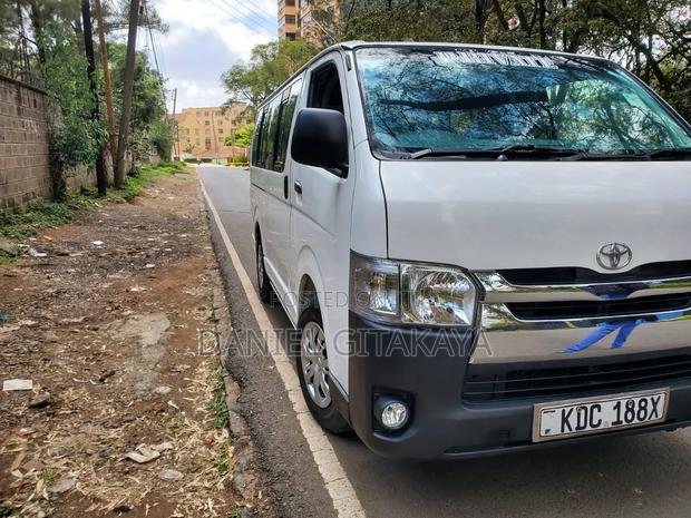 Toyota HiAce 2015 White - thumbnail 7