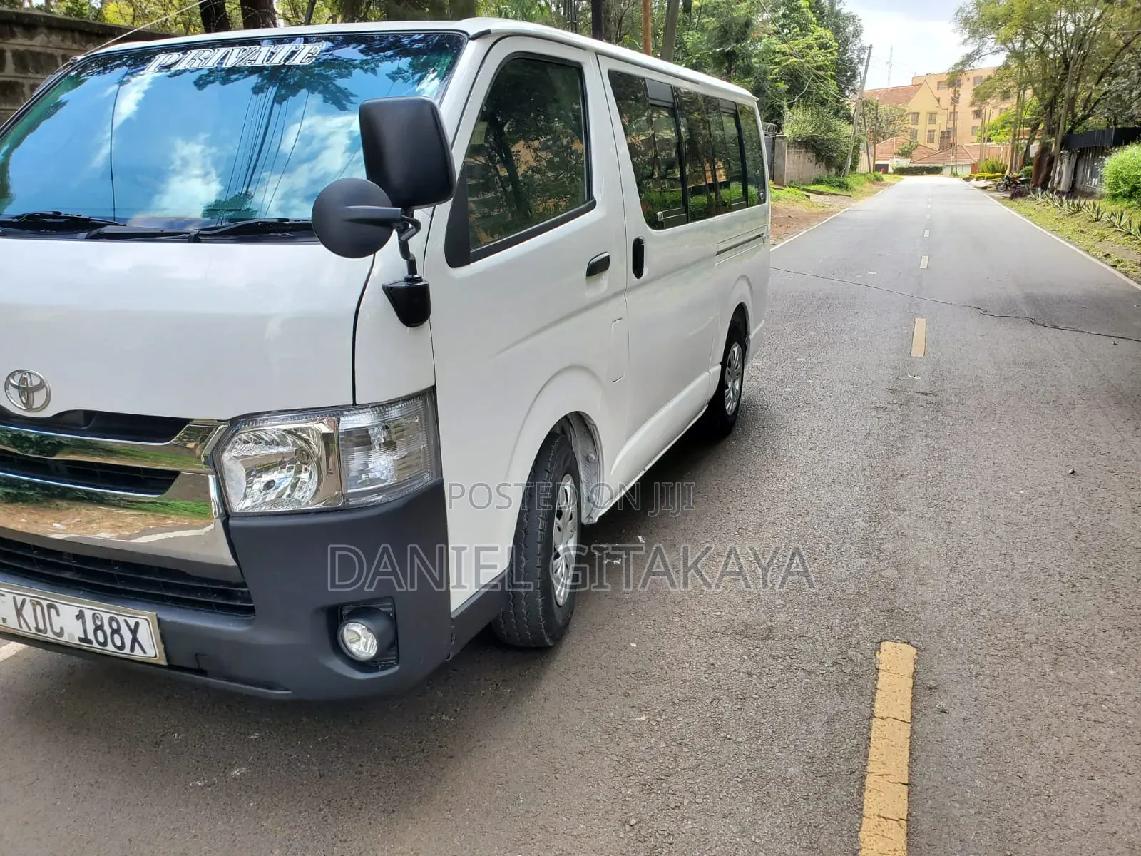 Toyota HiAce 2015 White