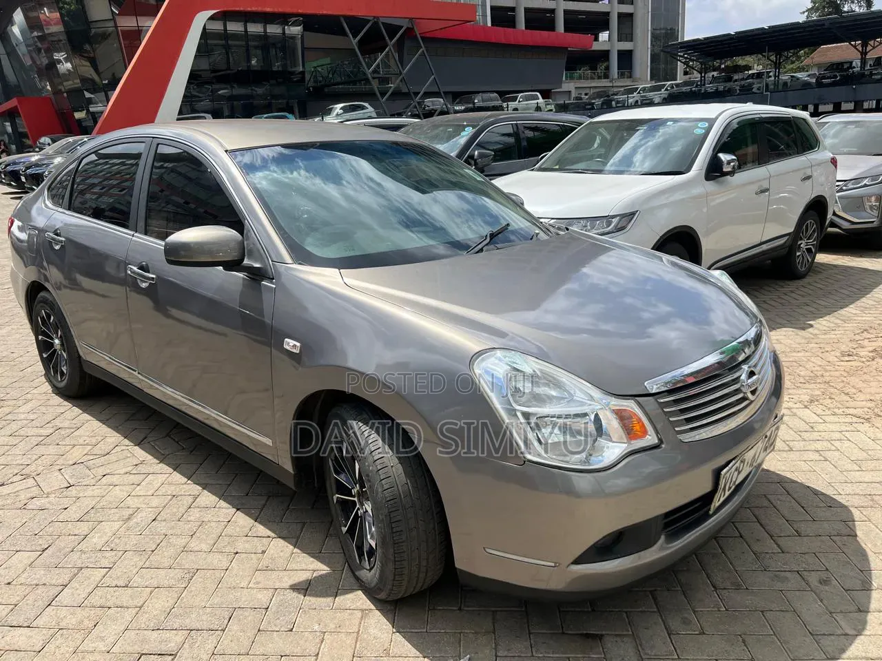 Nissan Bluebird 2010 Silver