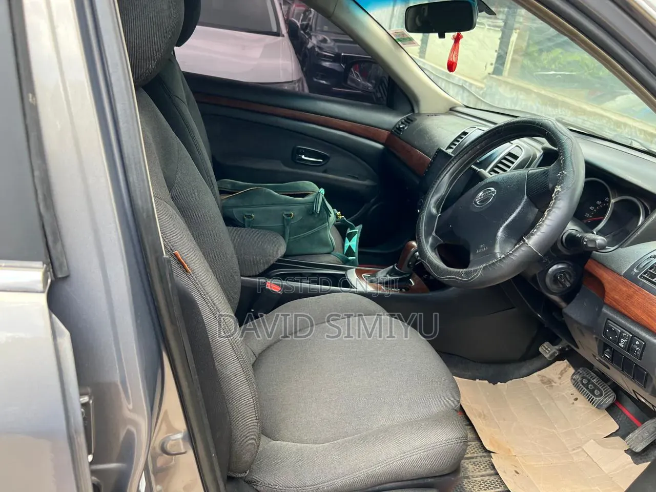Nissan Bluebird 2010 Silver