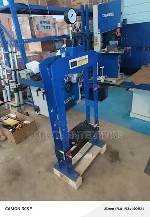 Durable 30t Hydraulic Press/Shop Press