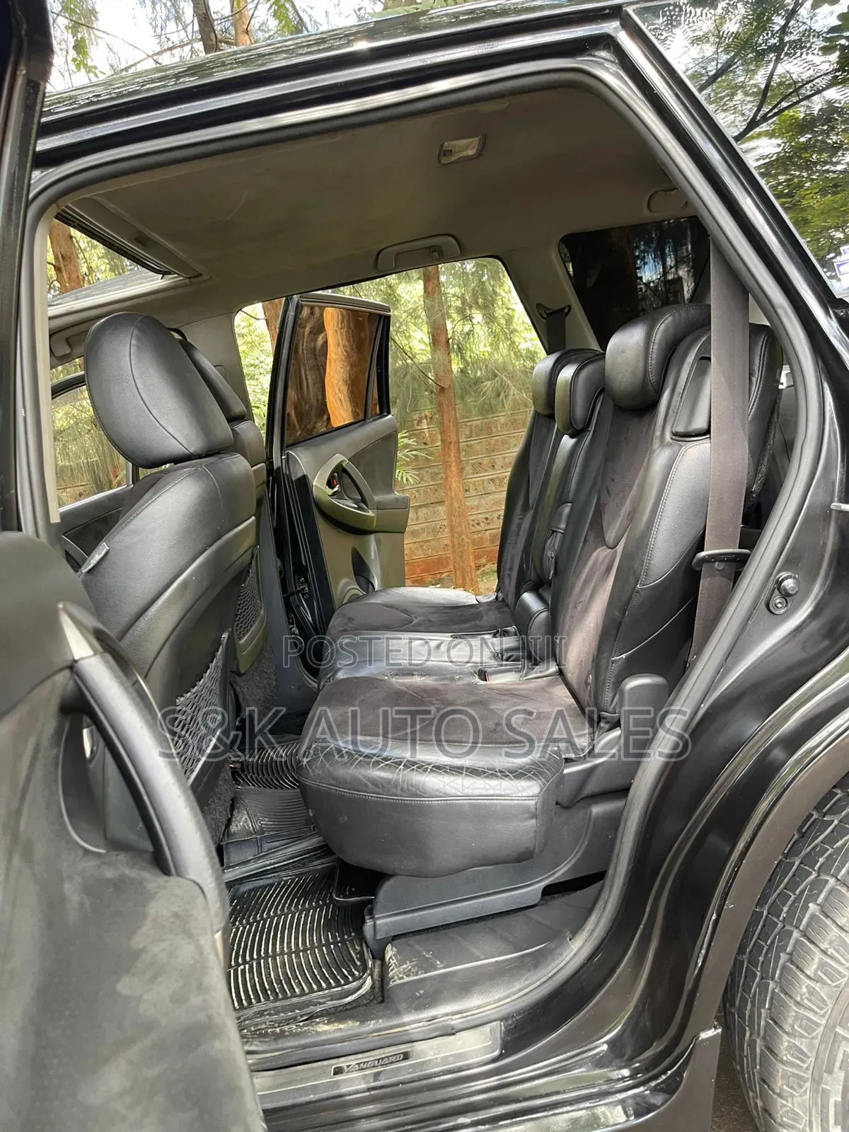 Toyota Vanguard 2009 Black