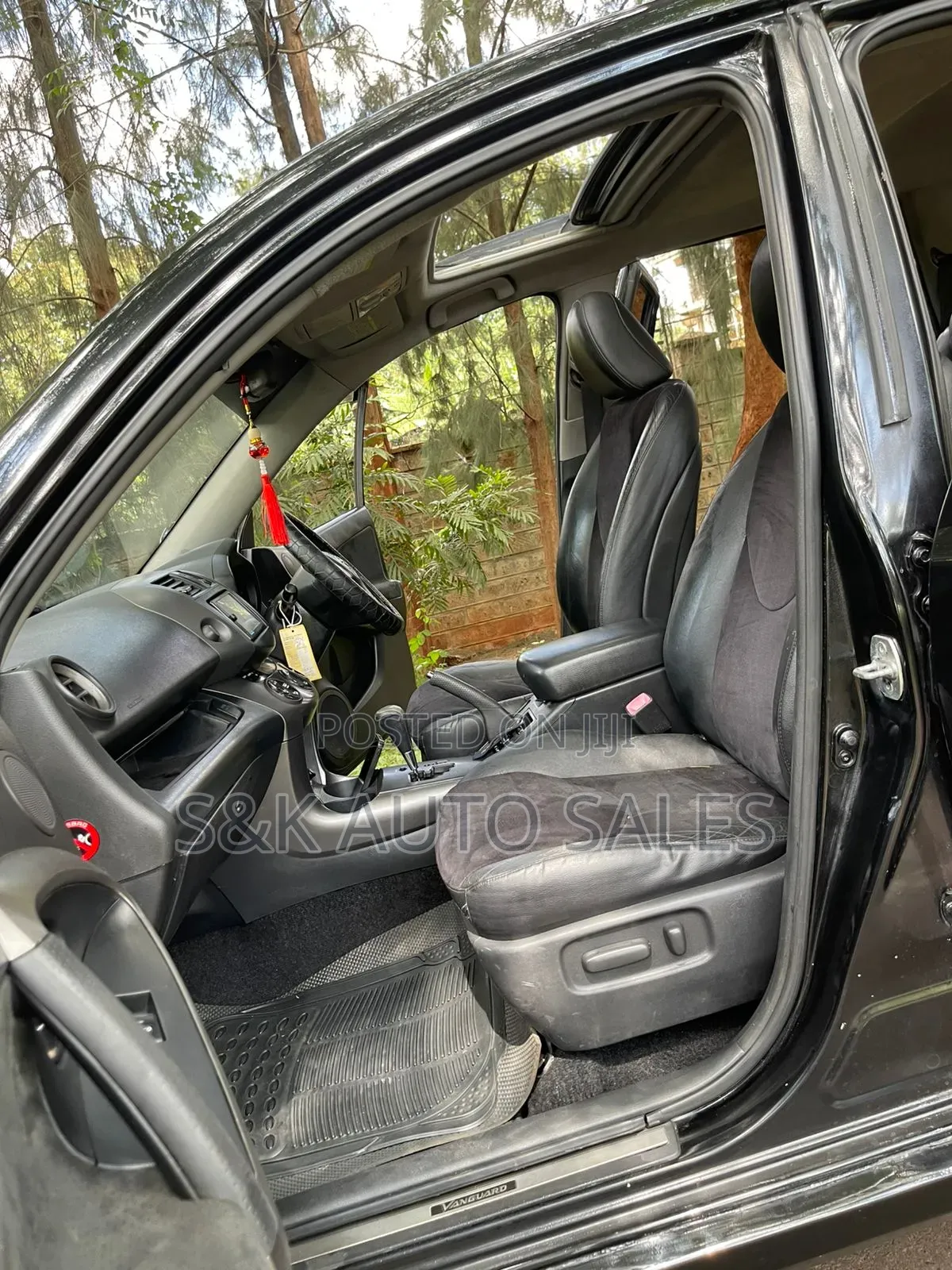 Toyota Vanguard 2009 Black