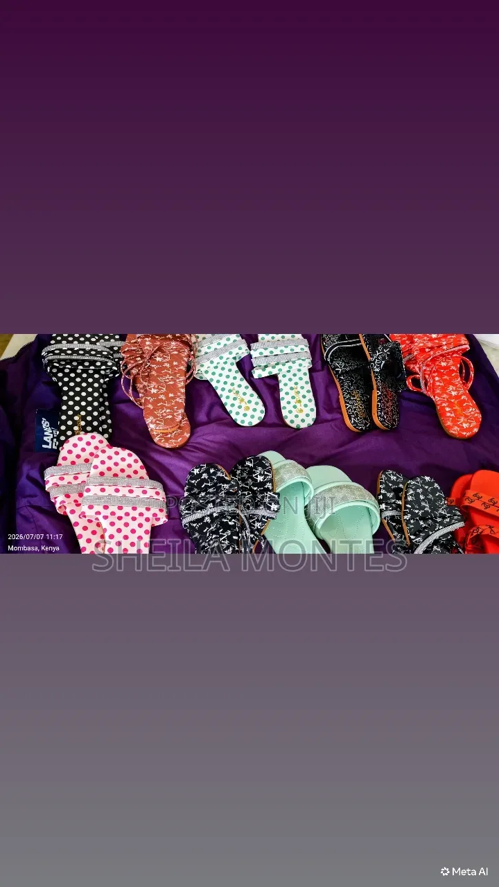Ladies' Trendy Flats – Brand New