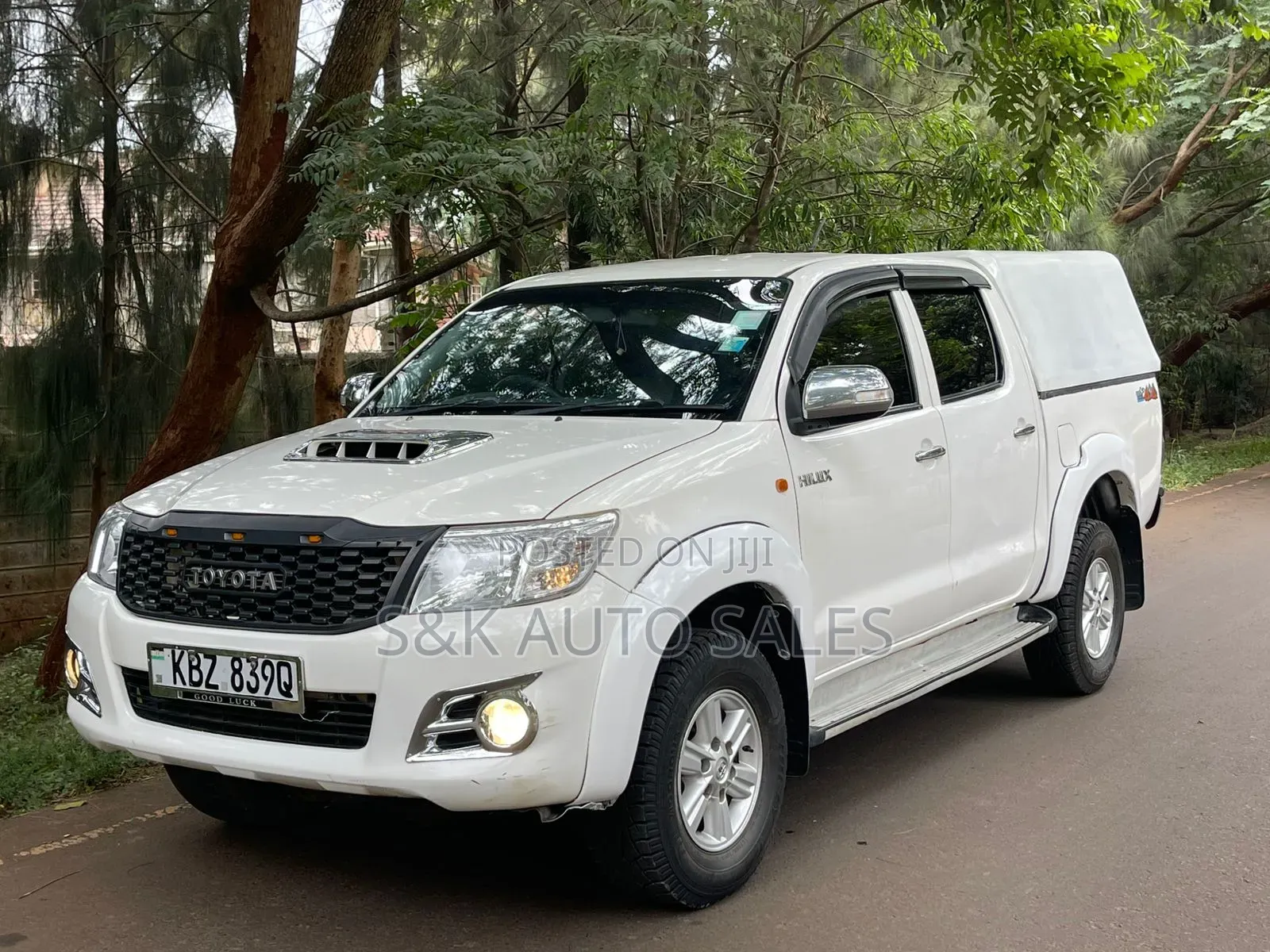 Toyota Hilux 2014 White