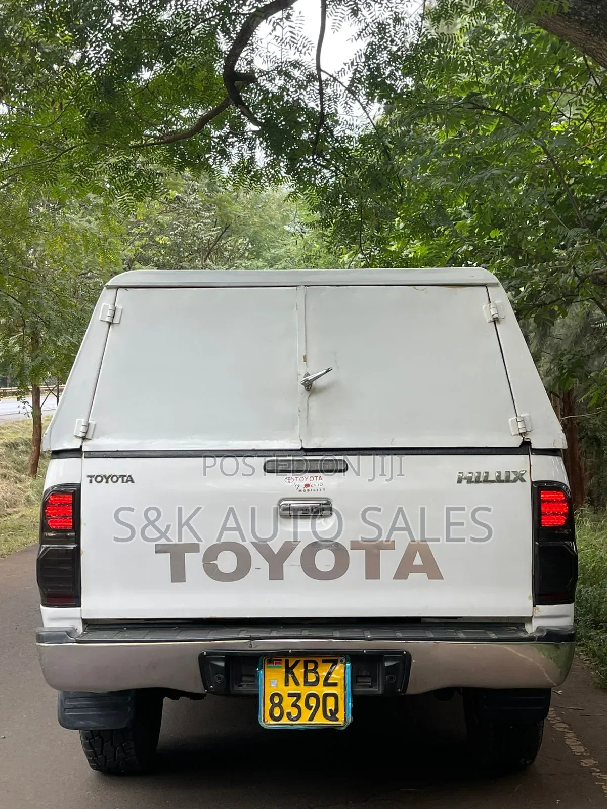 Toyota Hilux 2014 White