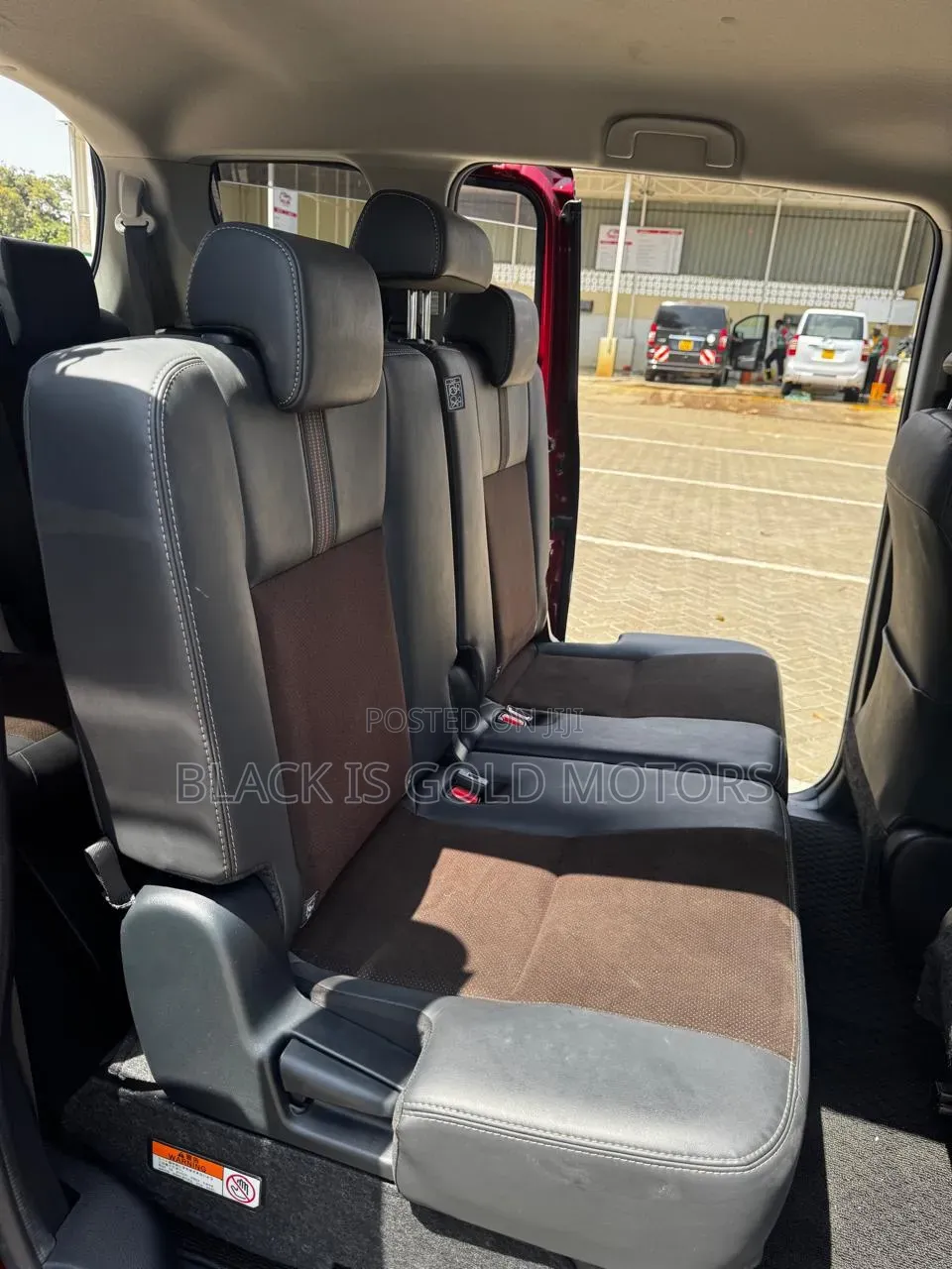 Toyota Sienta 2020 Red
