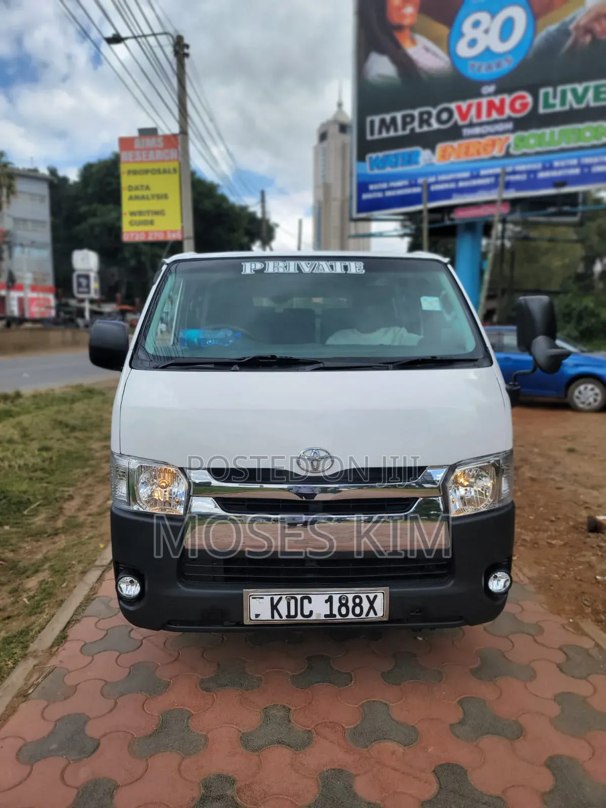 Toyota HiAce 2015 White
