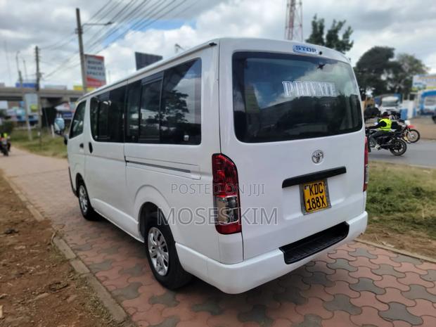 Toyota HiAce 2015 White - thumbnail 5