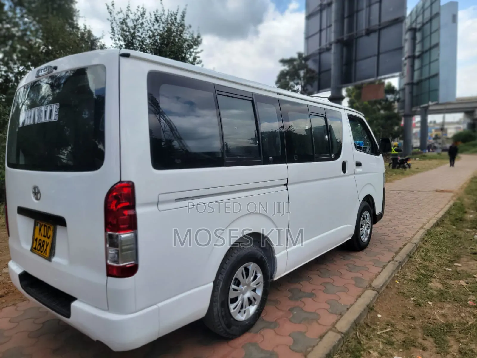 Toyota HiAce 2015 White