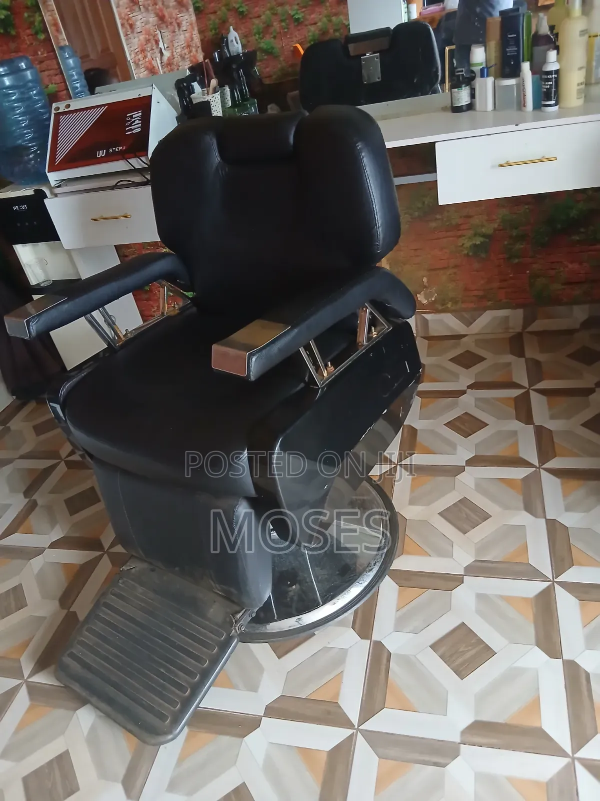 Jumbo Barber Chair