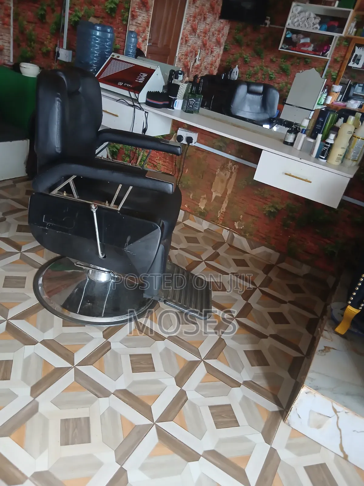 Jumbo Barber Chair