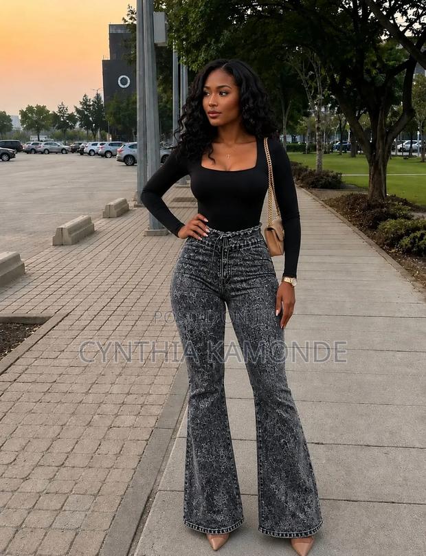 BBL Flared Jeans