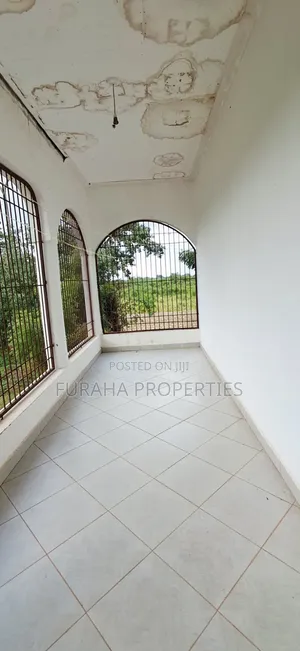 3bdrm House in Tiwi South Coast for sale