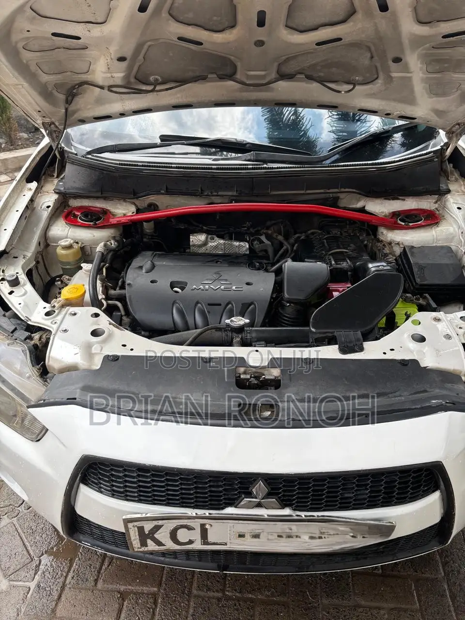Mitsubishi Outlander 2011 White