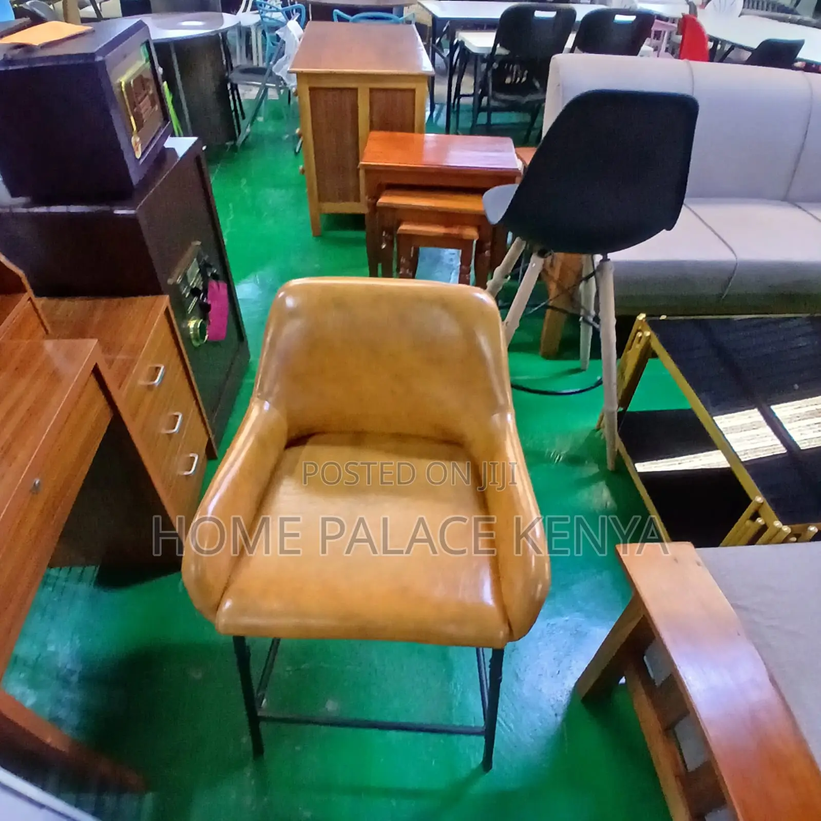 Bar Chair: Leather Padded Counter Chair With Arms