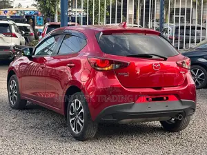 Mazda 2 2021 Red
