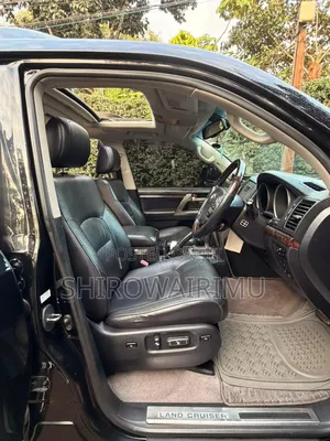 Toyota Land Cruiser 2011 Black