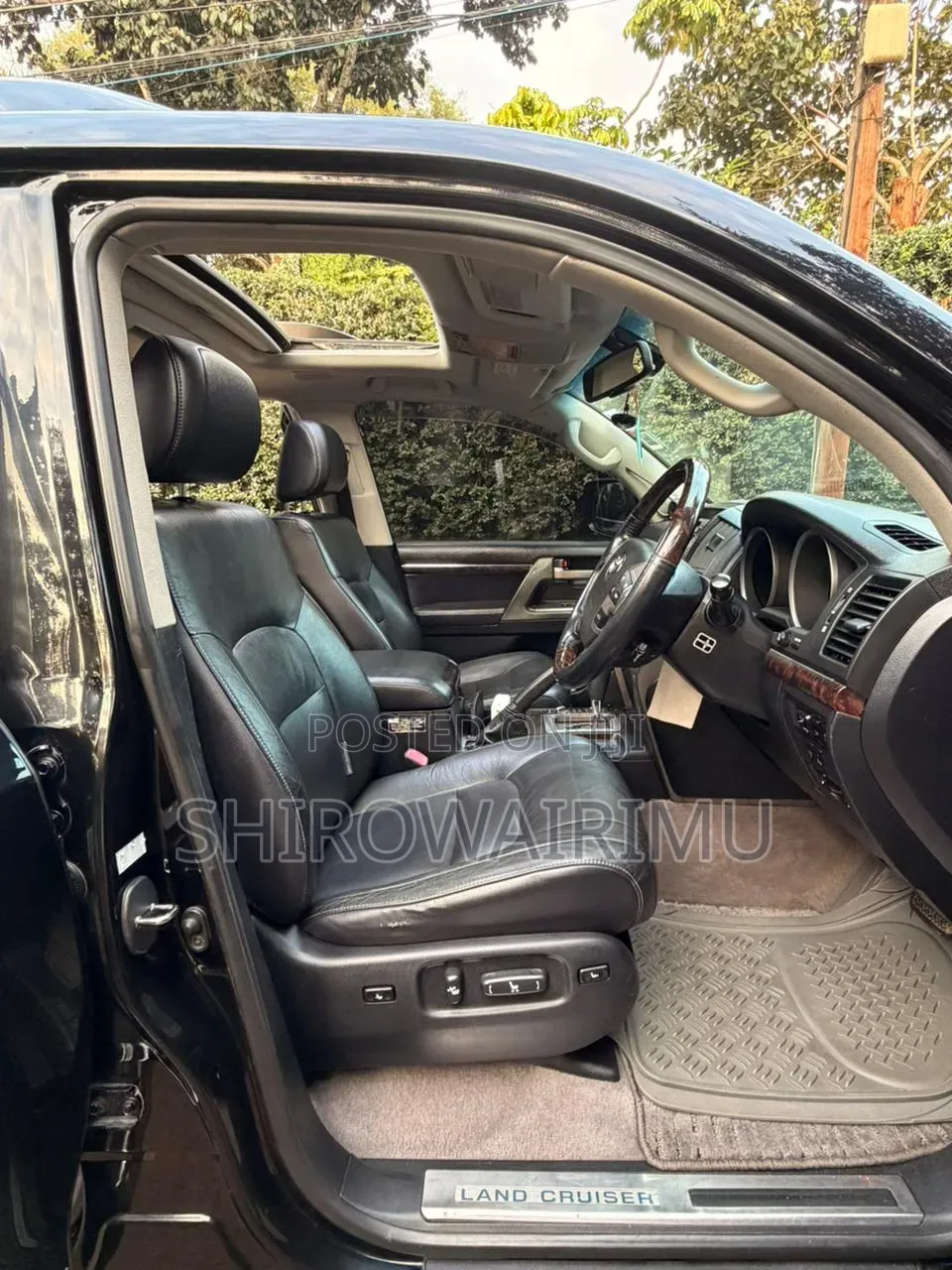 Toyota Land Cruiser 2011 Black