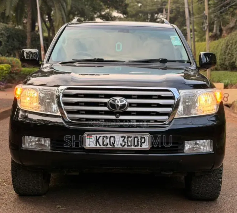 Toyota Land Cruiser 2011 Black