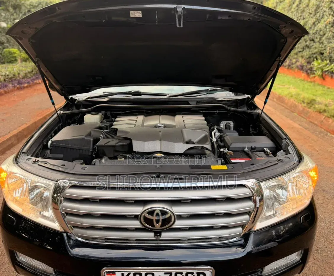 Toyota Land Cruiser 2011 Black