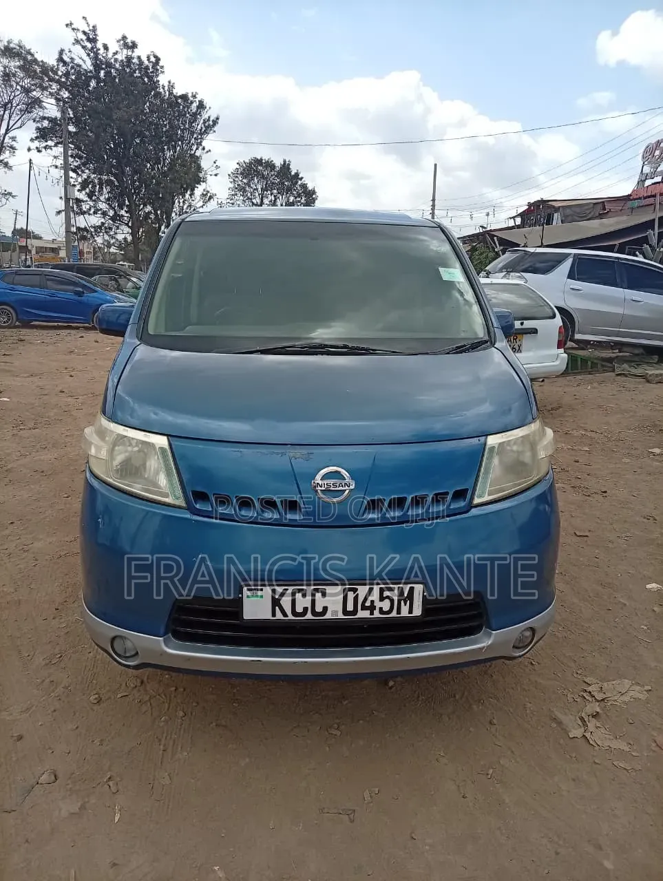 Nissan Serena 2011 Blue