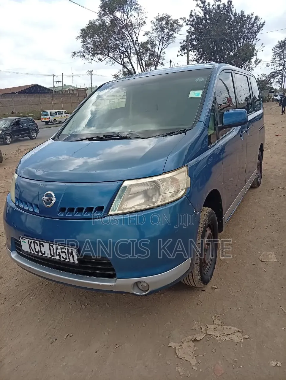 Nissan Serena 2011 Blue