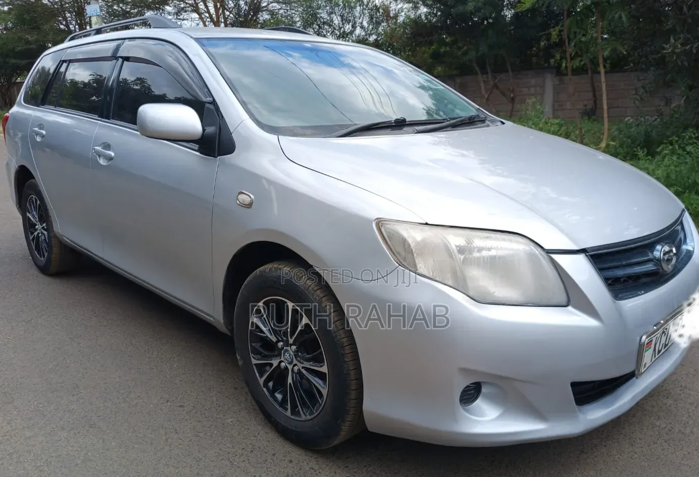 Toyota Corolla Fielder 2012 Silver