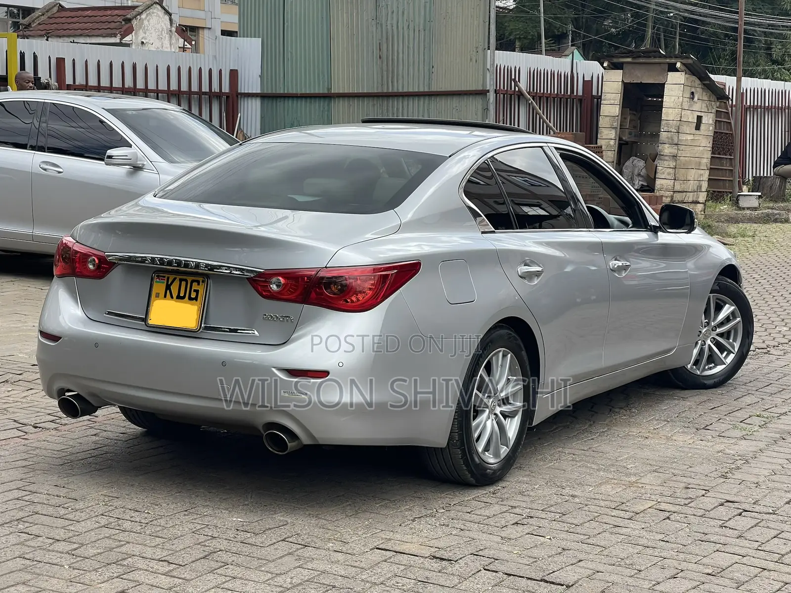Nissan Skyline 2015 Silver