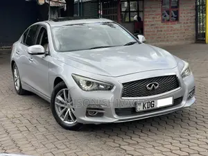 Nissan Skyline 2015 Silver