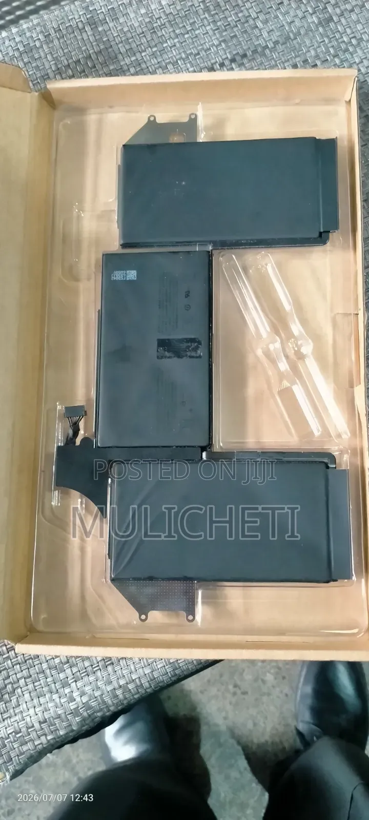 Macbook Battery Apple A1965