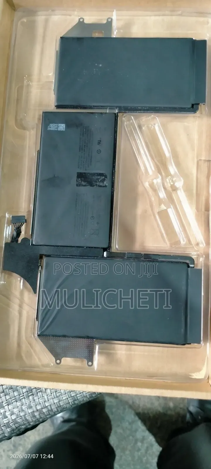 Macbook Battery Apple A1965