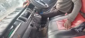 Toyota HiAce 2006 Blue